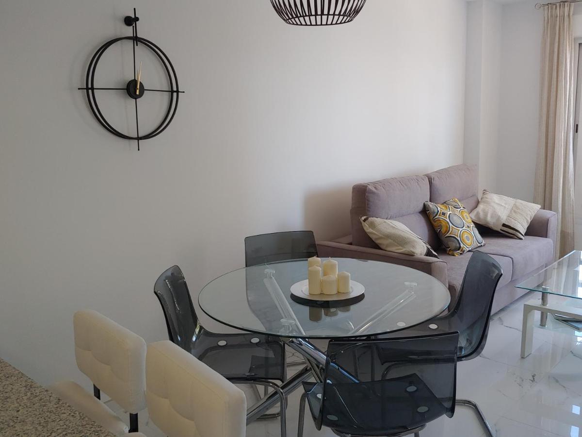 Apartamento 315 En Paseo Maritimo 96 فوينخيرولا المظهر الخارجي الصورة