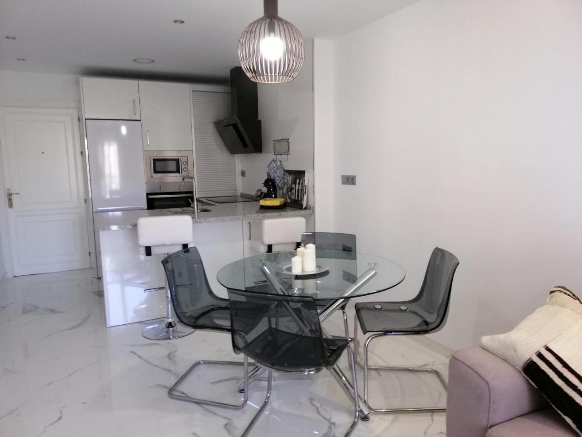 Apartamento 315 En Paseo Maritimo 96 فوينخيرولا المظهر الخارجي الصورة