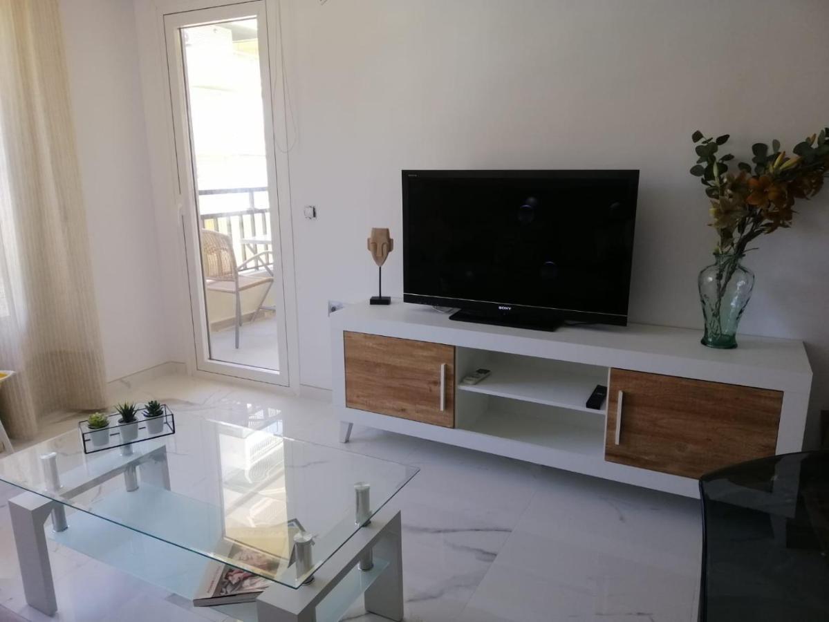 شقة Apartamento 315 En Paseo Maritimo 96 فوينخيرولا المظهر الخارجي الصورة