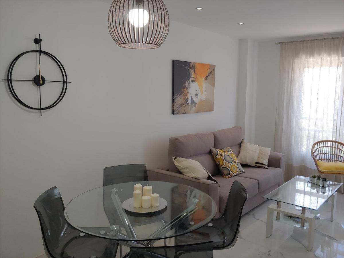 شقة Apartamento 315 En Paseo Maritimo 96 فوينخيرولا المظهر الخارجي الصورة