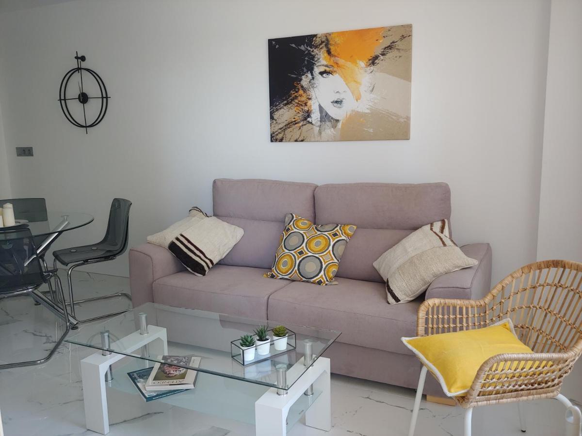 Apartamento 315 En Paseo Maritimo 96 فوينخيرولا المظهر الخارجي الصورة